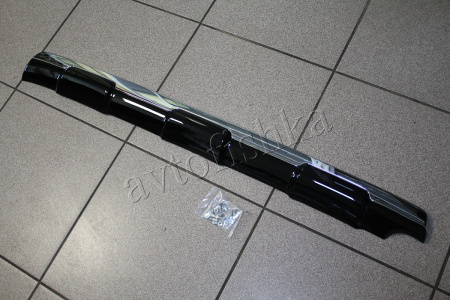 Toyota Land Cruiser Prado 150 (10-17) накладка на задний бампер (нижняя часть), черная с хромом