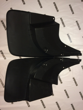 Toyota Land Cruiser Prado 150 (10-) черные брызговики, удлиненные грязезащитные щитки полипропиленовые, оригинал Toyota, комплект 4 шт.