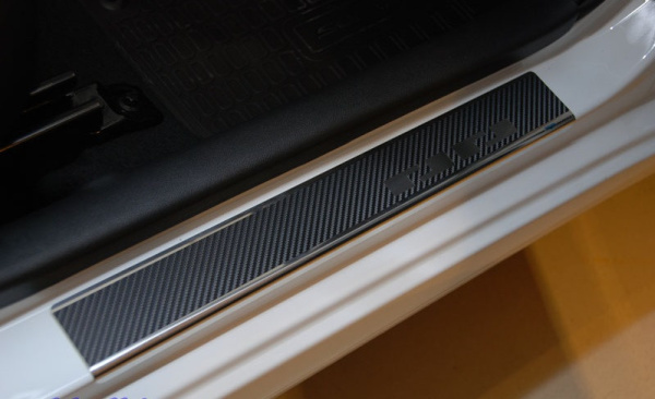 Накладки на внутренние пороги с надписью, нерж. сталь+карбон, 4 шт. Alu-Frost 29-1517 для AUDI A3