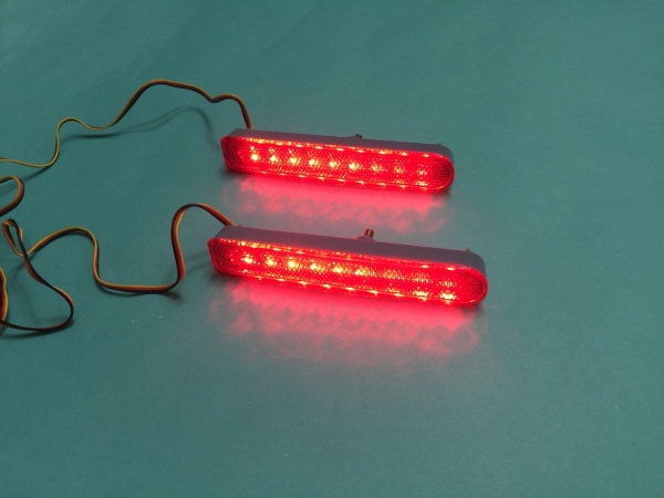 Toyota FJ Cruiser (2007-) фонари заднего бампера светодиодные красные, комплект 2 шт.