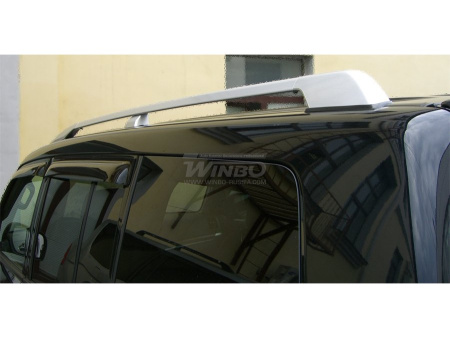 Mitsubishi Pajero 3 (2000-2006) и Pajero 4 (2006-) серебристые рейлинги продольные на крышу, алюминиевые, дизайн "Оригинал", установочный комплект.