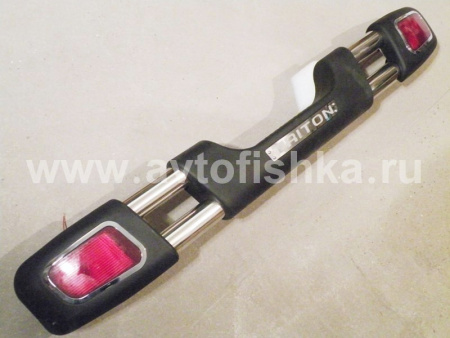 Mitsubishi L200 Triton (05-) бампер задний из нержавеющей стали, с пластиковыми окончаниями, фонарями рефлекторами, дизайн APOLO