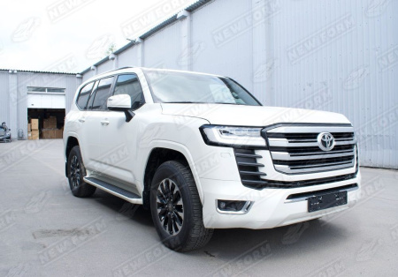 Toyota Land Cruiser LC 300 2021 - н.в. Комплект бамперов