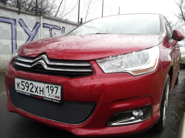 Citroen C4 (11–) Защита радиатора, чёрная, хэтчбек