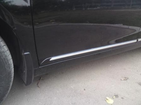 Toyota Camry V40 (06-) молдинги на двери боковые с хромированными вставками, белые, комплект 4 шт.