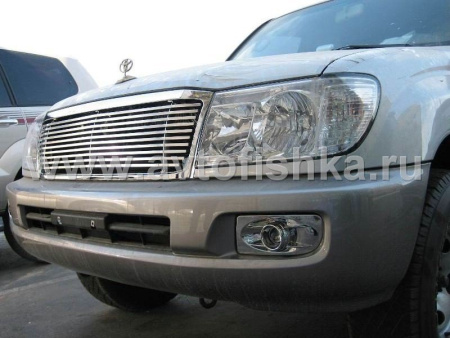 Toyota Land Cruiser 100 (03-07) решетка радиатора алюминиевая в хромированной рамке.