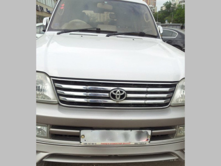 Toyota Land Cruiser Prado 90 (FJ90) (96-02) хромированная решетка радиатора - горизонтальный дизайн