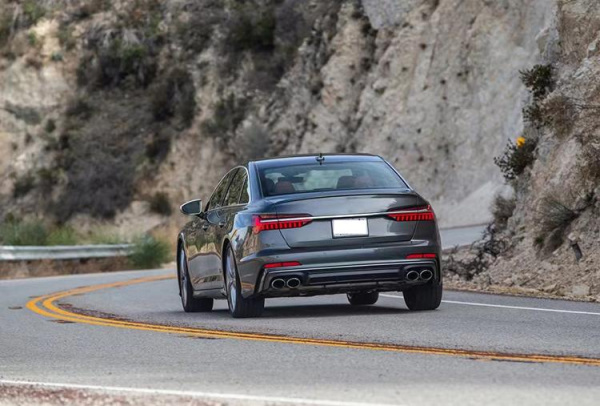 Диффузор S6 S-line с насадками из нержавейки для Audi A6