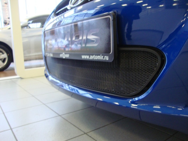 Hyundai Solaris (10–13) Защита радиатора, чёрная