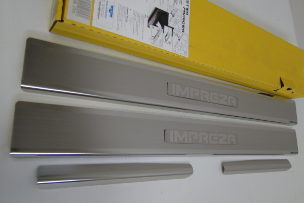 Subaru Impreza 3 (07-) накладки на внутренние пороги, к-кт 4шт.