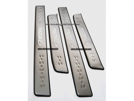 Mazda 6 седан (02-07) накладки дверных порогов из нержавеющей стали, комплект 4 шт.