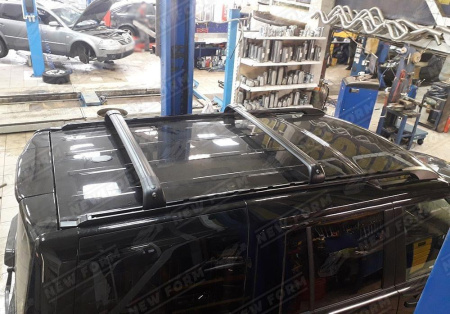 Land Rover Discovery 3 поколение 2004 - 2009 Поперечины черные