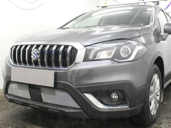 Suzuki SX4 (16–) Защита радиатора, хром