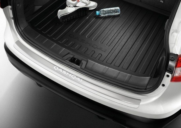 Nissan Qashqai (14–) Накладка на задний бампер, алюминий