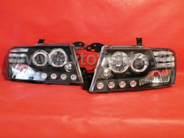 Mitsubishi Pajero 3 (2000-2006) фары передние линзовые черные со светящимися ободками, комплект 2 шт.