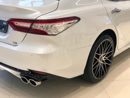 Toyota Camry XV70 3.5 Обвес HEMMES без насадок