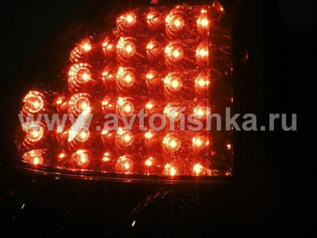 Mitsubishi Pajero 3 (2003-2006) фонари задние светодиодные красно-тонированные, комплект 2 шт.