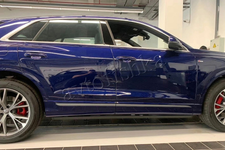 Audi Q8 (18-) выдвижные электропороги с LED подсветкой