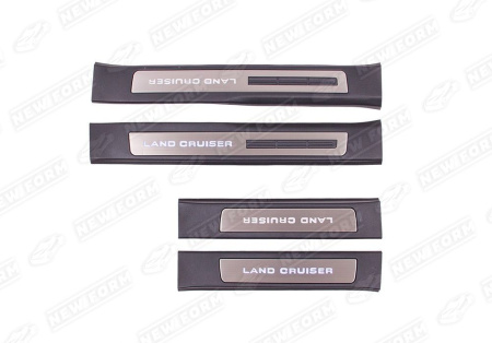 Toyota Land Cruiser LC 300 2021 - н.в. Накладки на пороги черные