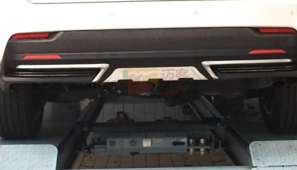 Lexus NX (14–) Комплект накладок переднего и заднего бамперов, OEM стиль.