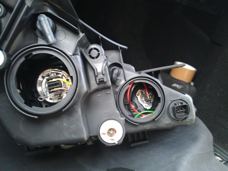 Hyundai Sonata (10-) передние линзовые фары со светящимися ободками, под корректор, тюнинг, комплект 2 шт.