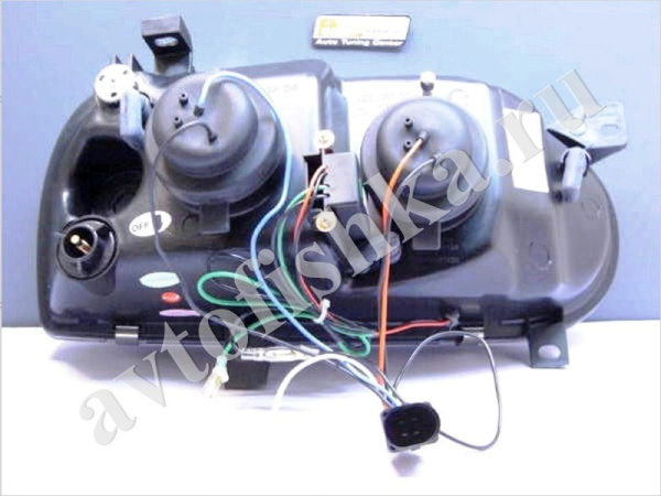 Volkswagen Golf (92-97) фары передние линзовые, черные