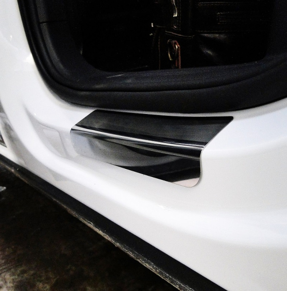 Накладки на внутренние пороги с надписью, нерж. сталь, 4 шт. Alu-Frost 08-1899 для VW Tiguan II