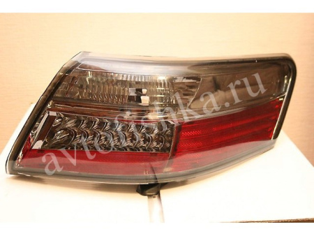 Toyota Camry V40 (2006-2011) задние светодиодные красно-тонированные фонари, дизайн Camry Hybrid, комплект 2 шт.