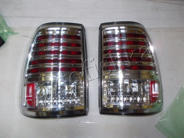 Toyota Land Cruiser 100 (98-03) фонари задние светодиодные хромированные, комплект лев.+прав.