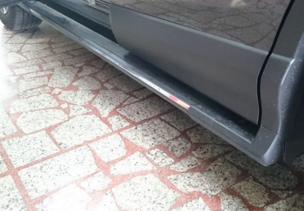 Toyota RAV4 (15–) Пороги OEM