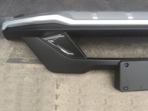 Kia Sportage (16–) Накладка на передний бампер