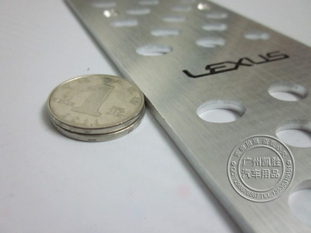 Lexus IS300, RX350, LX570 (2008-) накладки на педали, подставку под ногу, алюминиевые с логотипом LEXUS, комплект 4 шт.