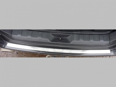 Nissan X-Trail (2007-) накладка на задний бампер из полированной нержавеющей стали