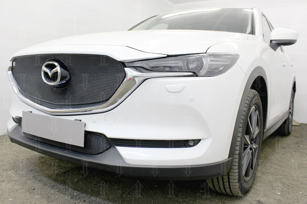 Mazda CX-5 (17–) Защита радиатора Premium, чёрная, верх (3D)