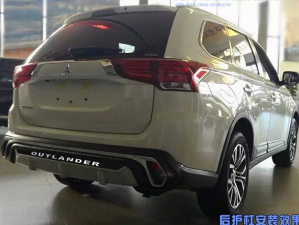 Mitsubishi Outlander (15–) Комплект накладок переднего и заднего бамперов