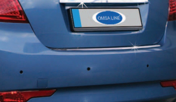 Kia Cee'd (10–) Накладка на нижнюю кромку крышки багажника (нерж.)