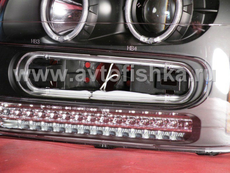 Chevrolet Trailblazer (01-09) фары передние черные, со светящимися ободками, со светодиоднами поворотниками, комплект 2 шт.