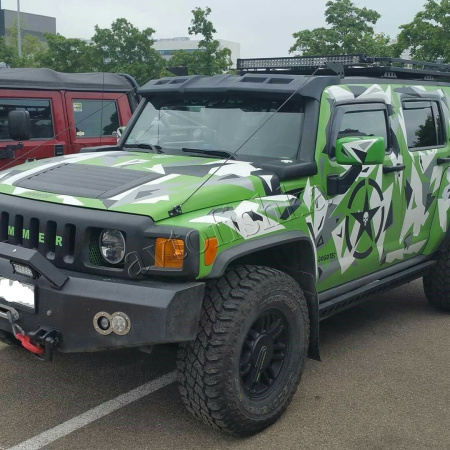 Hummer H3 (05-10)  козырек (спойлер) над стеклом