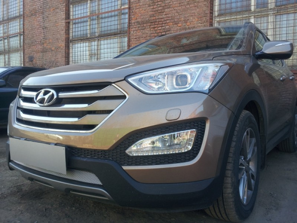 Hyundai Santa Fe (12–15) Защита радиатора, хром