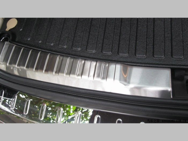 Honda CR-V (2012-) накладки из нержавеющей стали на порог двери багажника, комплект 2 шт.