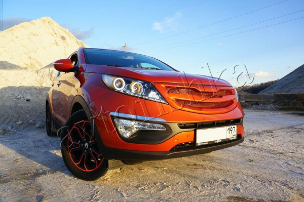 Kia Sportage 3 (10 – 16) Решетка радиатора Roadruns