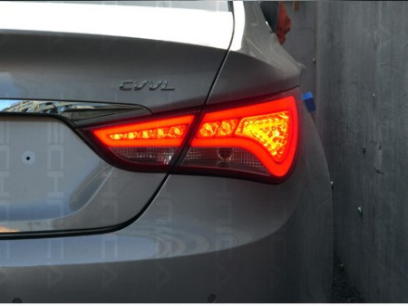 Hyundai Sonata YF (10-) задние светодиодные фонари, красно-тонированные, комплект 2 шт.