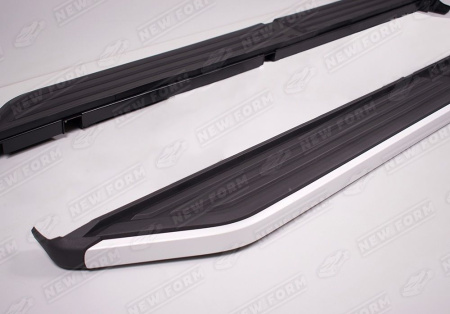 Land Rover Discovery 4 поколение 2009 - 2013 штатные пороги внешние без кронштейнов