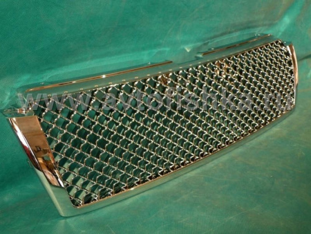 Toyota Land Cruiser Prado 150 (10-) решетка радиатора хромированная пластиковая, дизайн Bentley