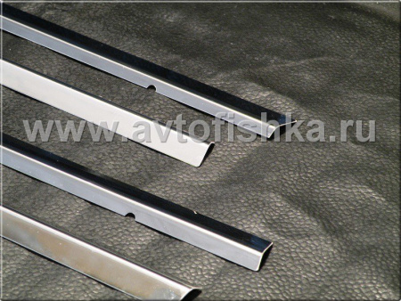 Nissan Qashqai (2006-) молдинги хромированные на двери по нижней линии окон, комплект 4 шт.