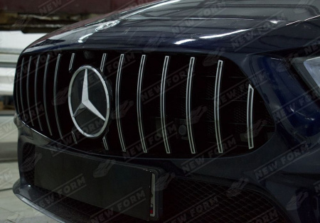 Mercedes-Benz CLS-Klasse C257 2017 - н.в. Решетка радиатора AMG GT хром