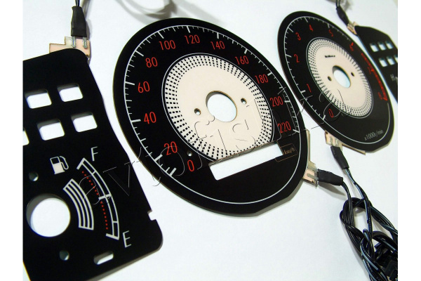 Toyota Corolla E11 светодиодные шкалы (циферблаты) на панель приборов - дизайн 1