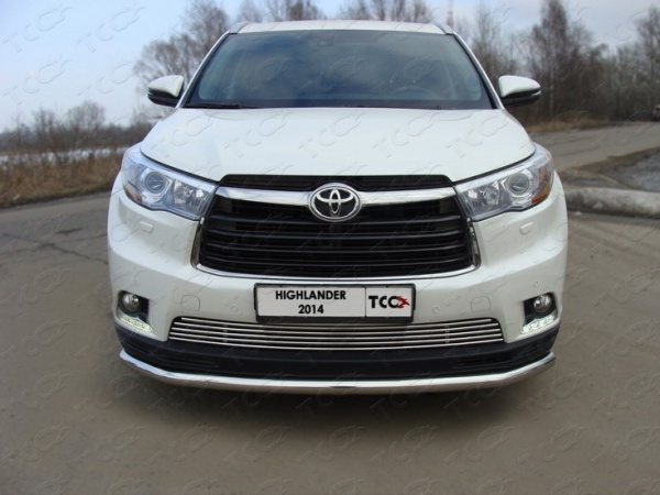Toyota Highlander (14–) Решетка радиатора 16 мм