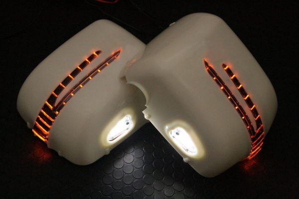 Mercedes G-class W463 (90-02) корпуса боковых зеркал под покраску, поворотники дизайн СТРЕЛА