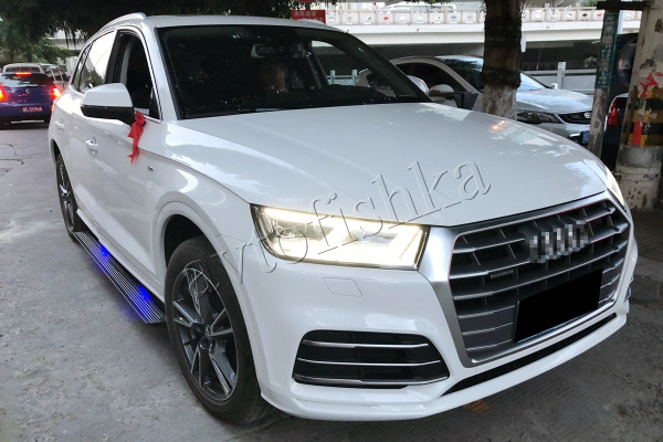 Audi Q5L (18-) штатные выезжающие электропороги автоматические